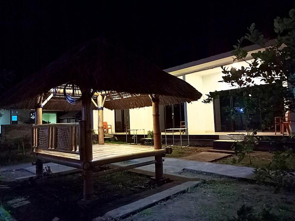 Simpang Hostel Kuta  Exterior foto