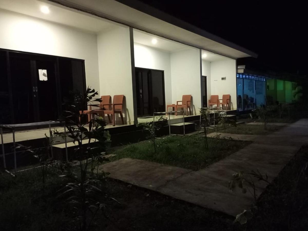 Simpang Hostel Kuta  Exterior foto